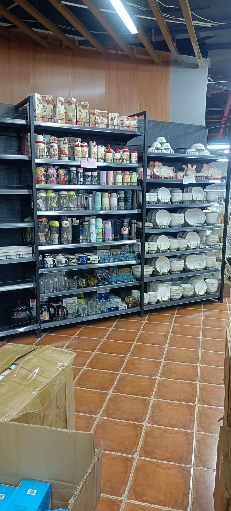 海口市美兰区百货店：商业风景线